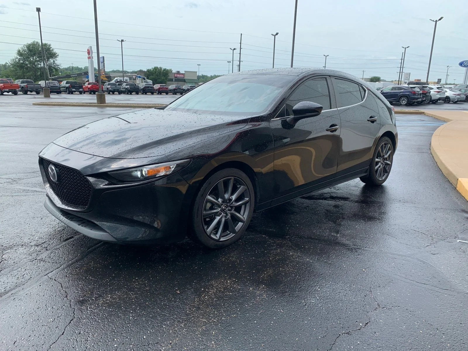 Used 2021 Black Mazda Select image 3