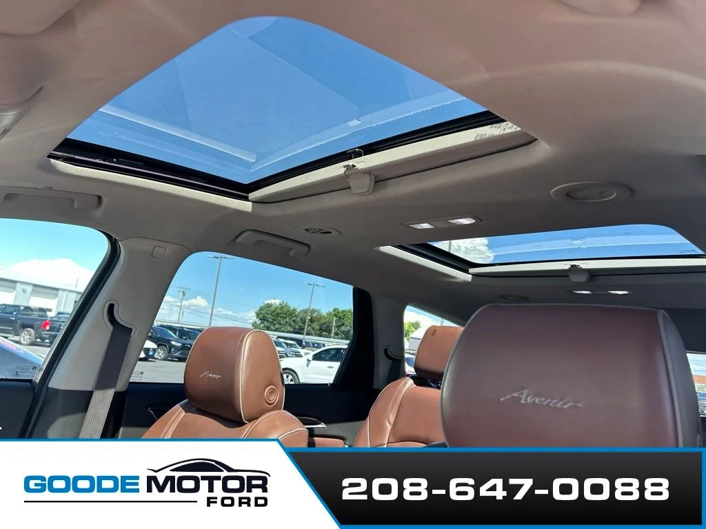 Used 2018 Dark Slate Metallic Buick Avenir image 13