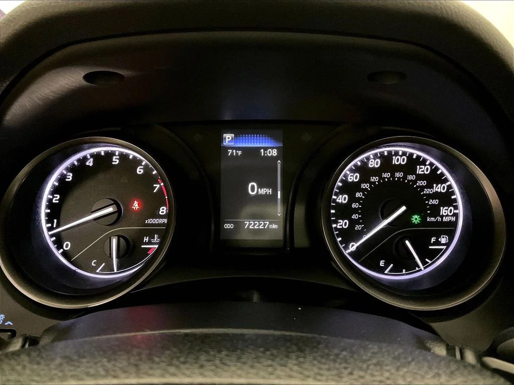 Certified Used 2022 Silver Toyota SE image 24