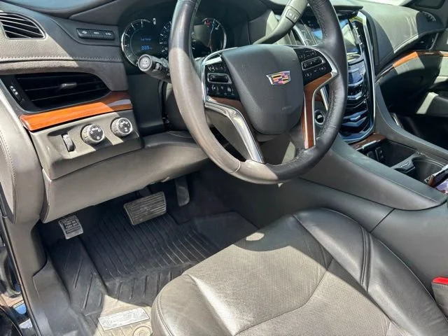 Used 2020 Black Cadillac Luxury image 13