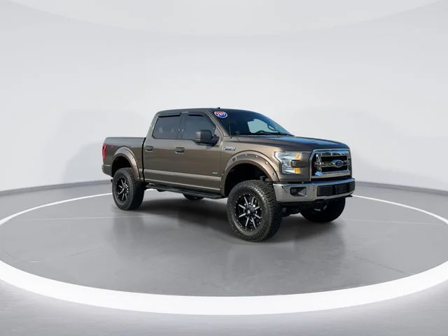 Used 2017 Brown Ford XLT image 1