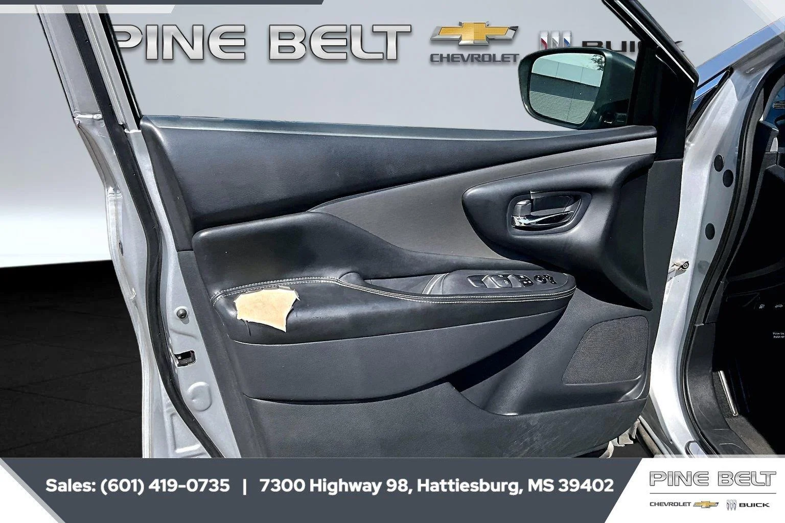 Used 2019 Brilliant Silver Metallic Nissan S image 17