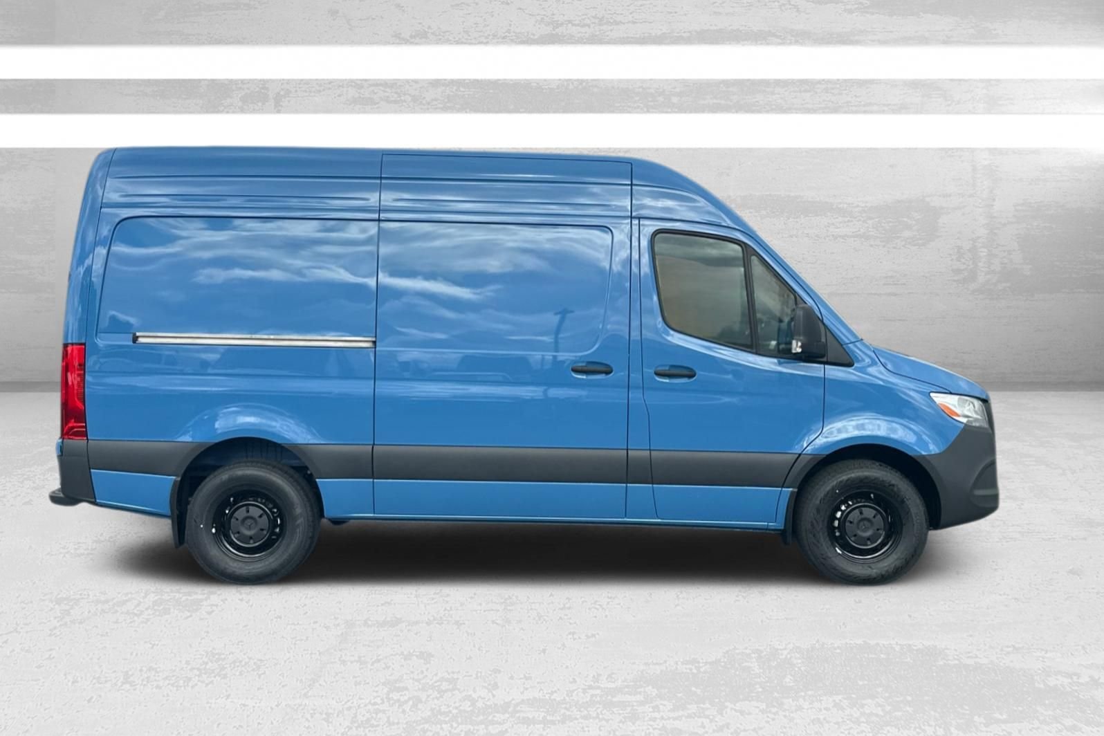 New 2026 Blue Mercedes-Benz Cargo 144 WB image 3