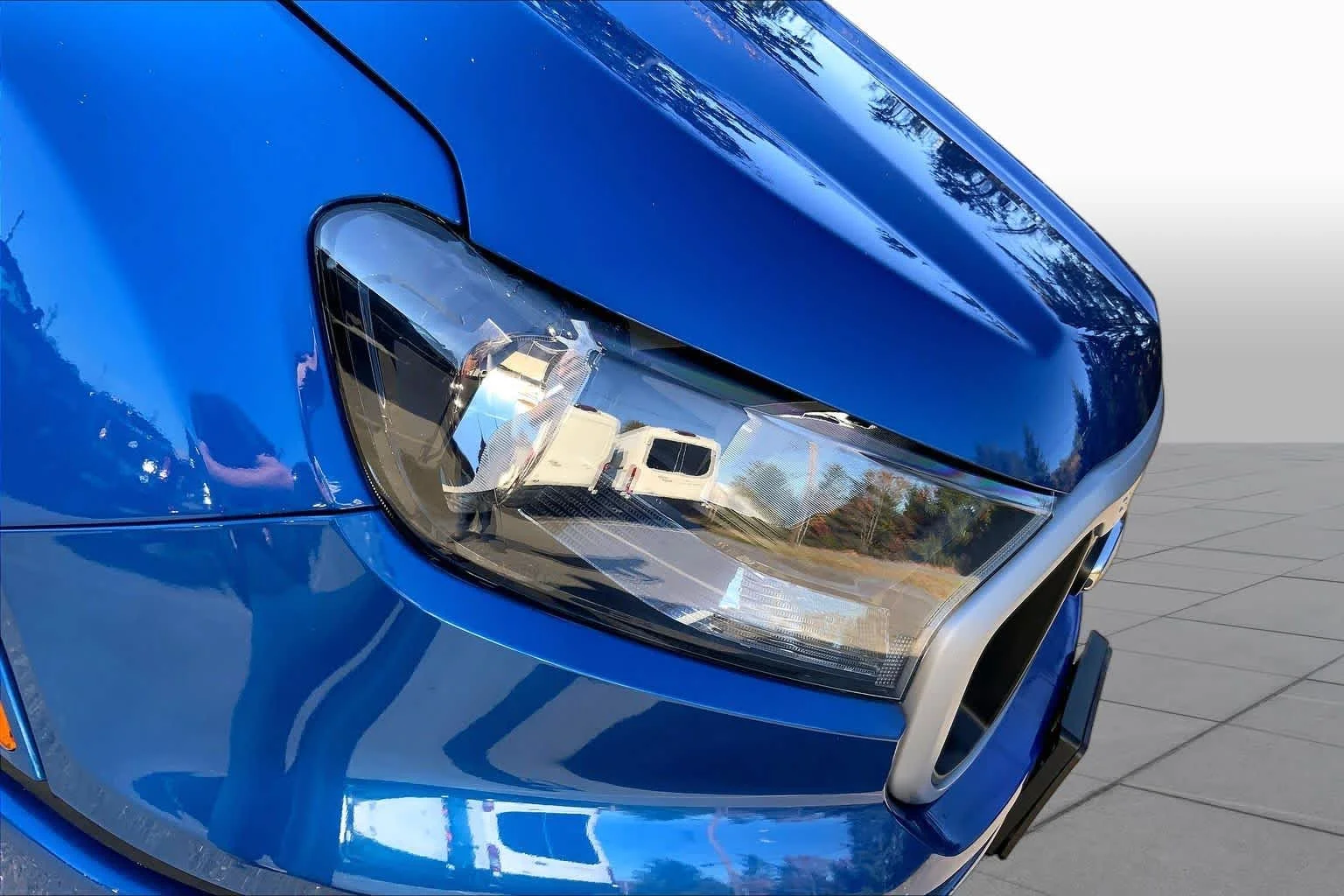 Certified Used 2019 Blue Ford XLT image 27