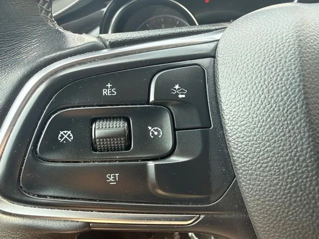 Used 2023 Blue Buick Preferred image 22