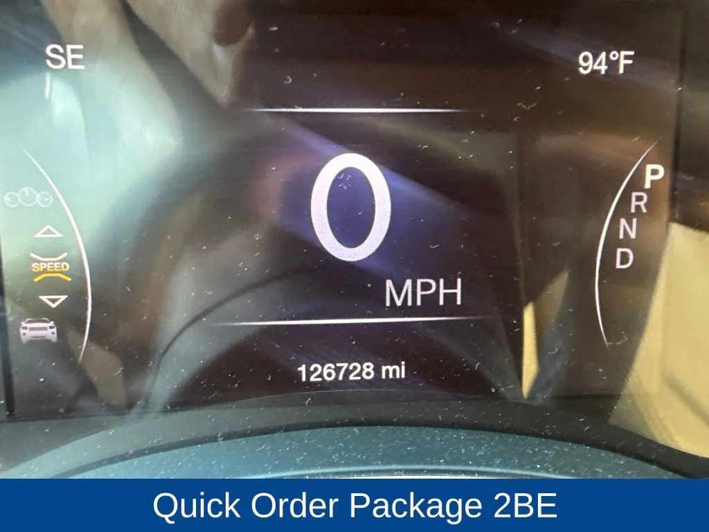 Used 2017 Bright White Clearcoat Jeep Laredo image 8