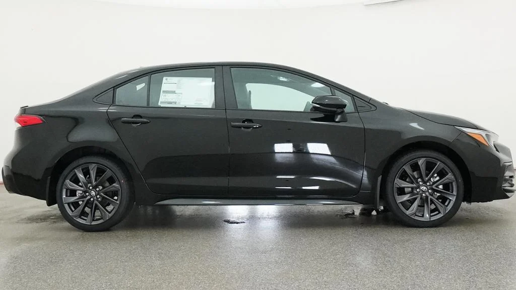New 2027 Inked Toyota SE image 13