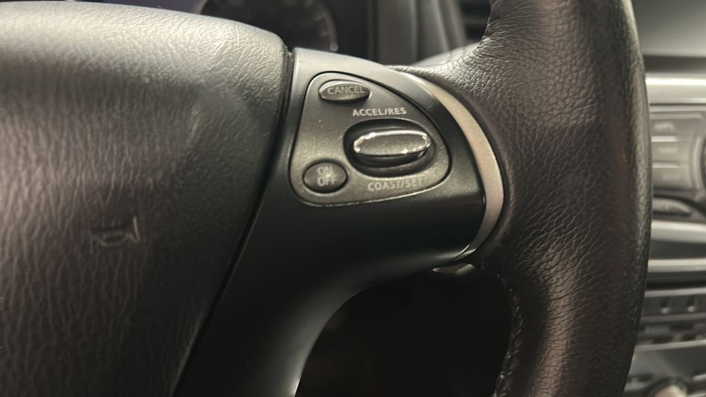 Used 2017 Blue Nissan SL image 22