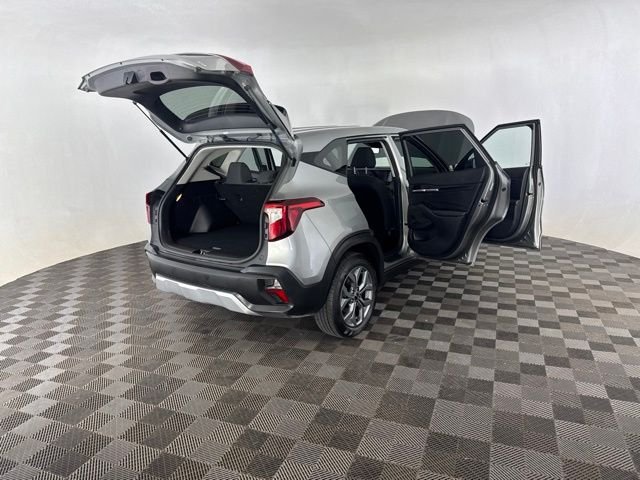 Used 2026  Kia LX image 16