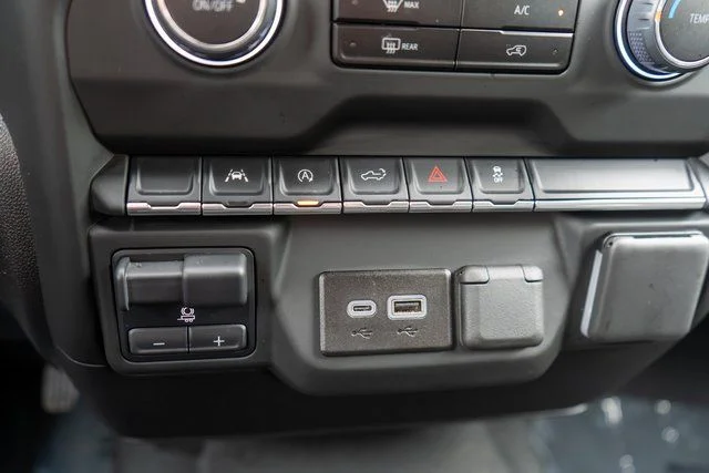 Used 2024 Blue Chevrolet Custom image 29