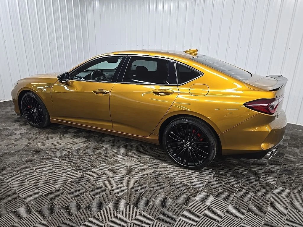 Used 2021 Tiger Eye Pearl Acura Type S image 4