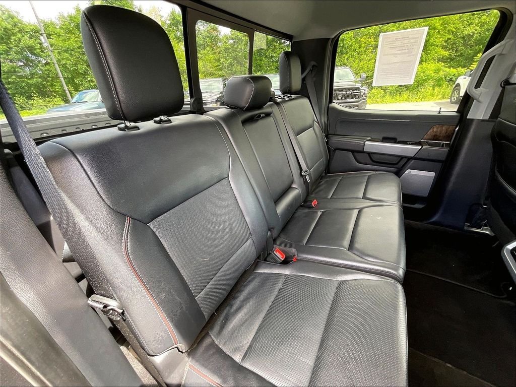 Used 2023 Carbonized Gray Metallic Ford Lariat image 15