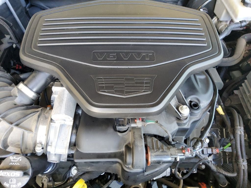 Used 2021 White Cadillac Sport image 21