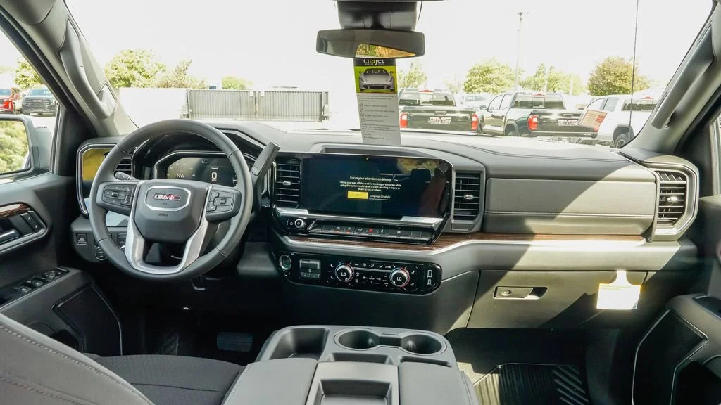 2026 GMC Sierra 1500 SLE - Photo 13