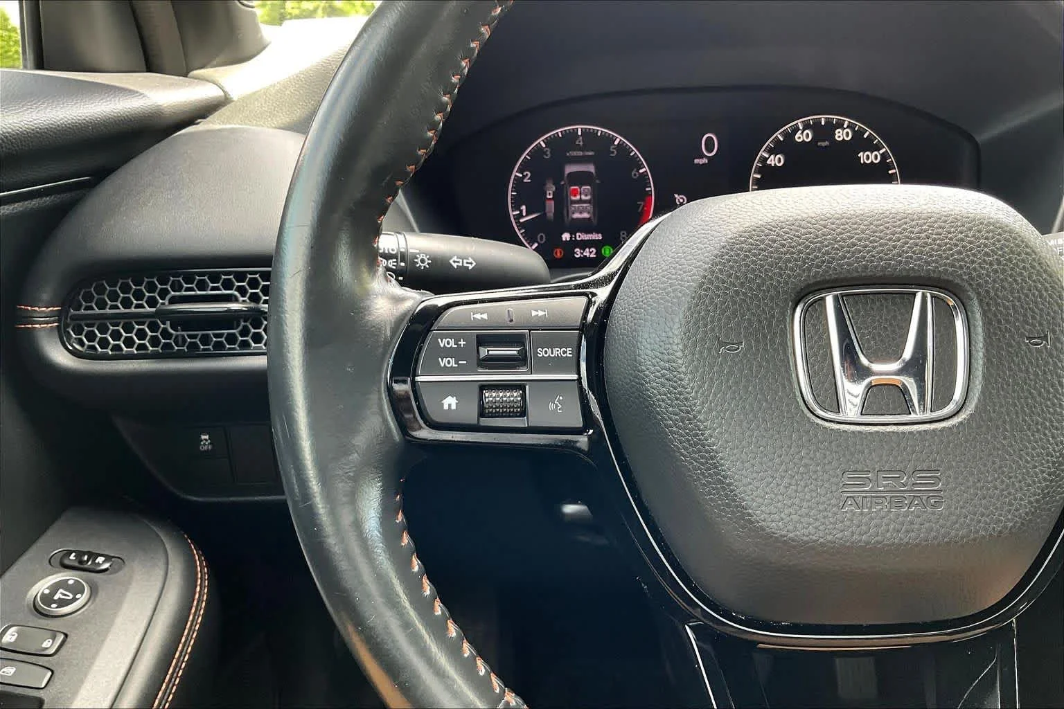Used 2023 Platinum White Pearl Honda Sport image 23