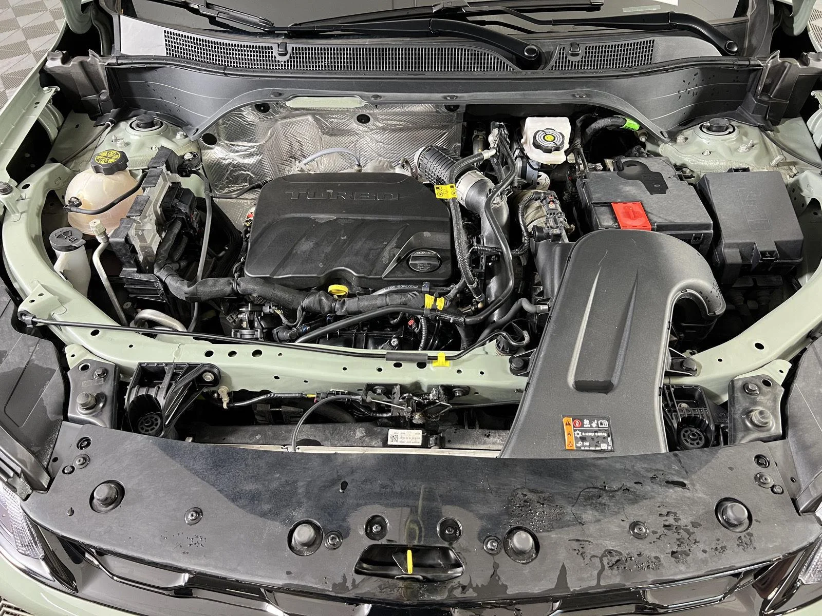 Used 2025 Cacti Green Chevrolet ACTIV image 29