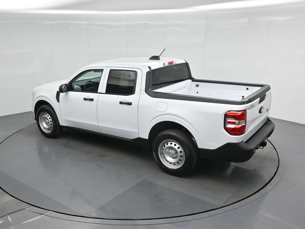 New 2026 Oxford White Ford XL image 37