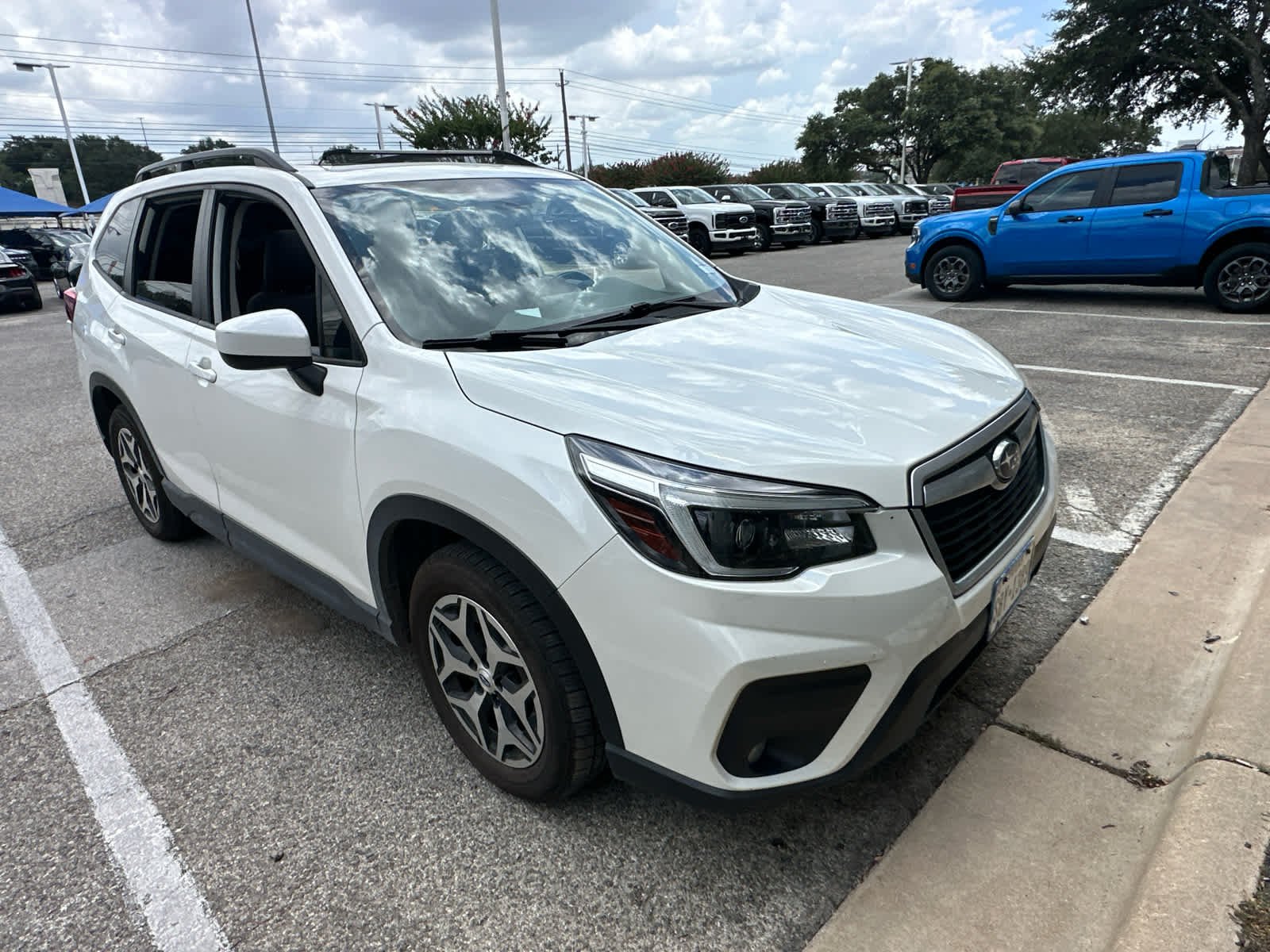 Used 2021 Crystal White Pearl Subaru Premium image 4