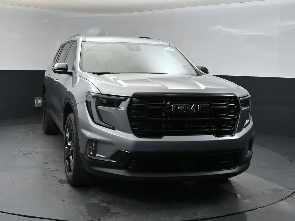 New 2026 Sterling Metallic GMC Elevation image 6