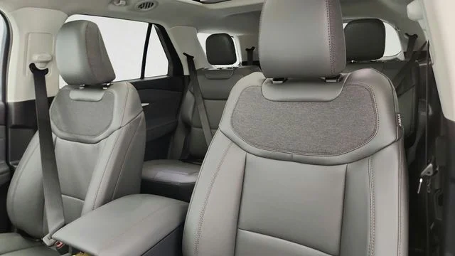 New 2026 Space White Metallic Ford Active image 42