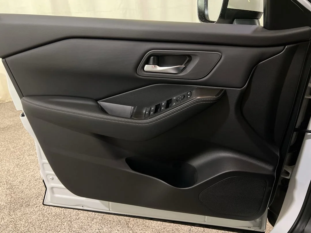 2026 Nissan Rogue SV - Photo 17