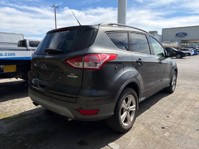 Used 2015 Magnetic Ford SE image 4