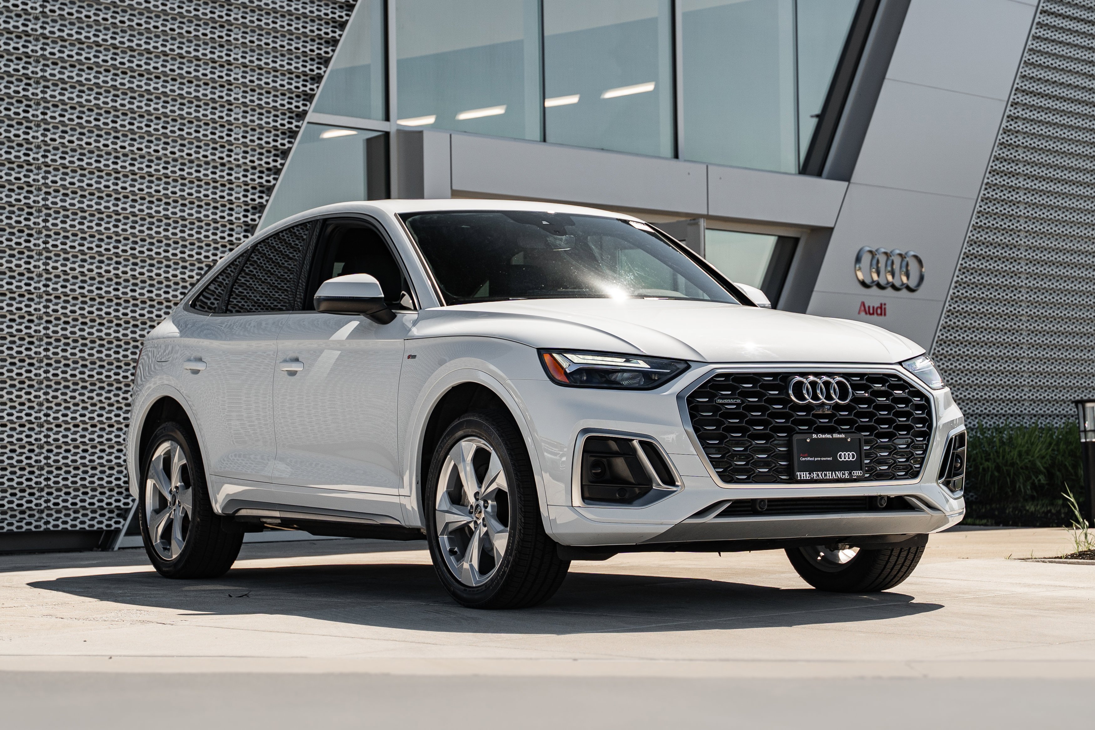 2023 Audi Q5 Sportback 45 Premium's photo