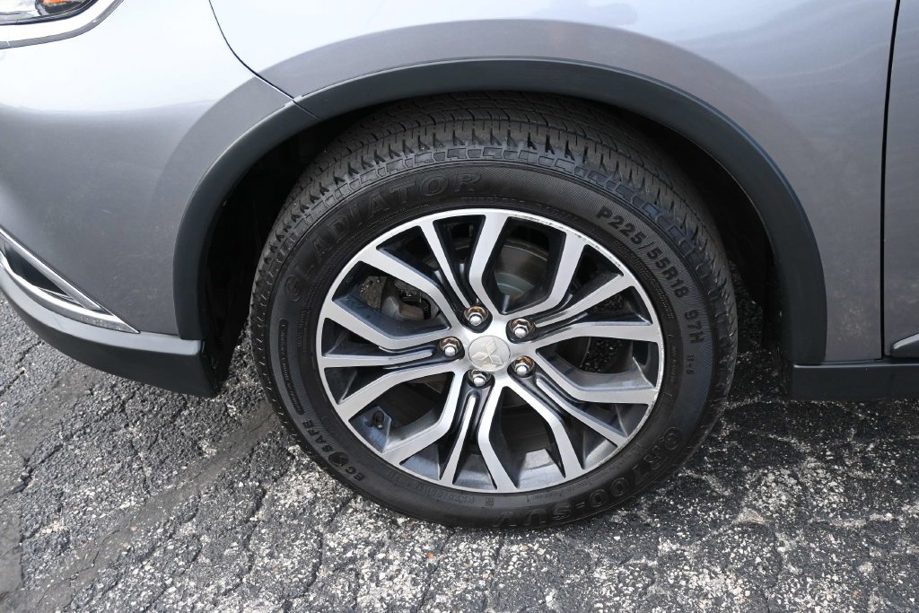 Certified Used 2018 Silver Mitsubishi ES image 13
