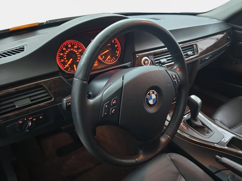 Used 2007 Sparkling Graphite Metallic BMW 328xi image 18