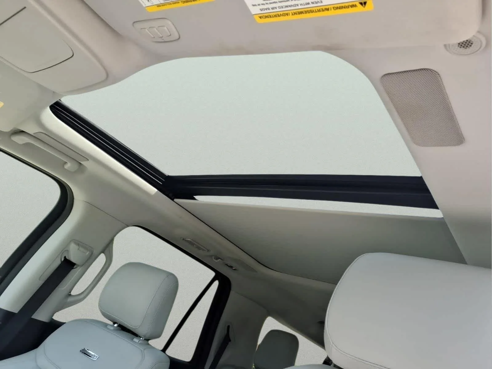 Used 2025 Space Silver Metallic Ford Platinum image 18