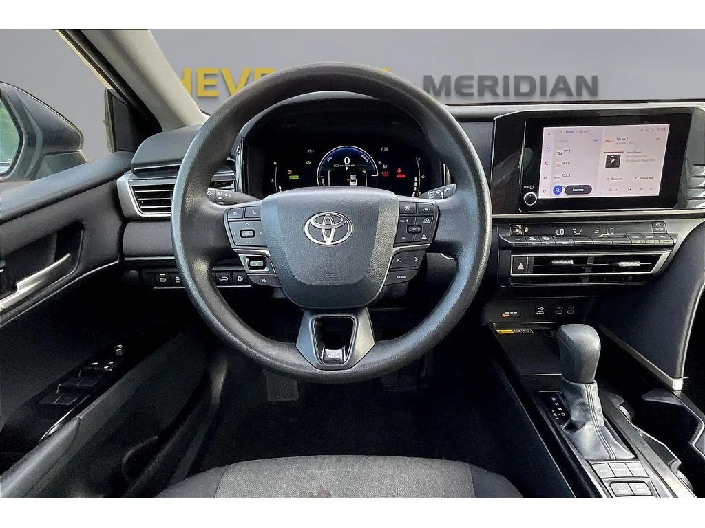 Used 2025 Silver Toyota LE image 5