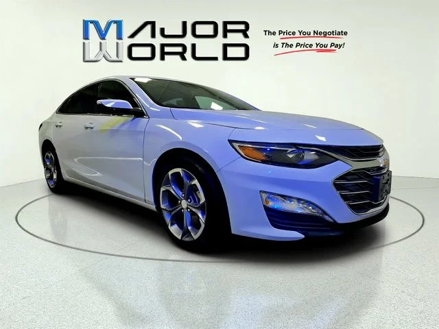 Used 2023 White Chevrolet LT image 2