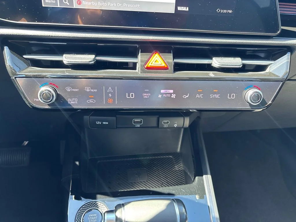 Used 2024 Blue Kia SX image 26