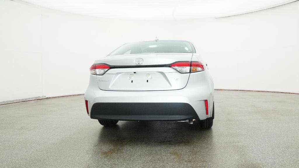 New 2026 Classic Silver Metallic Toyota LE image 4