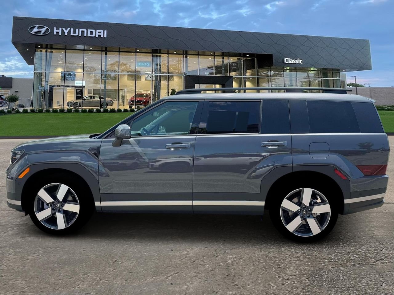 New 2026 Ecotronic Gray Metallic Hyundai Limited image 3