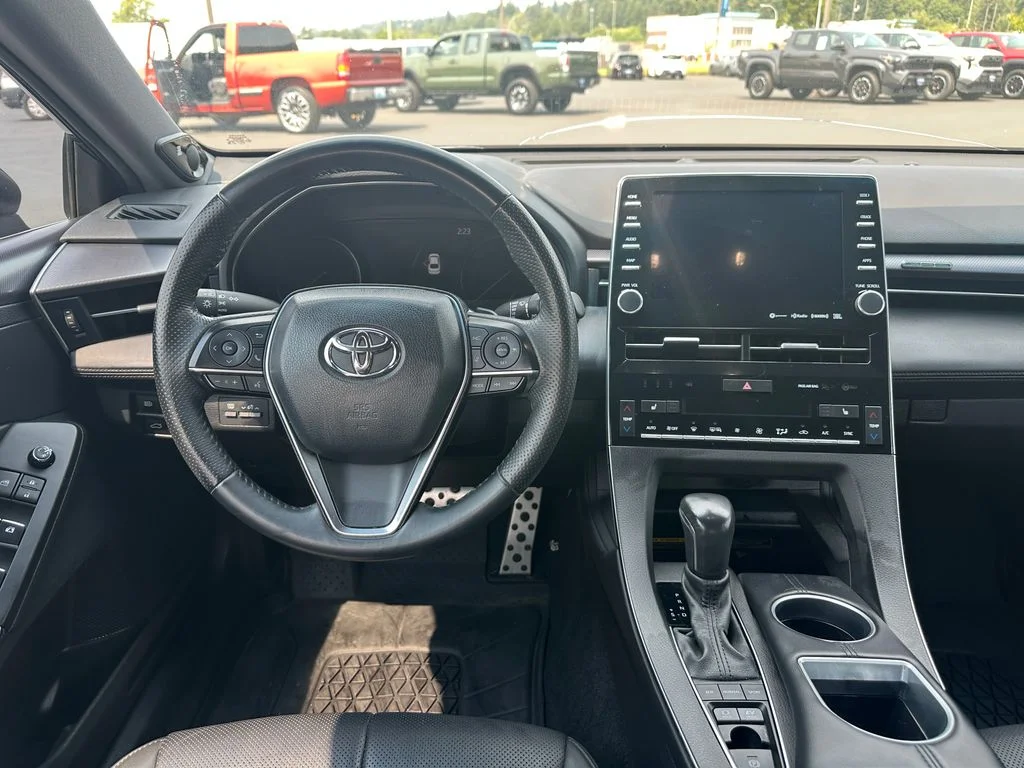 Used 2021  Toyota XSE image 16