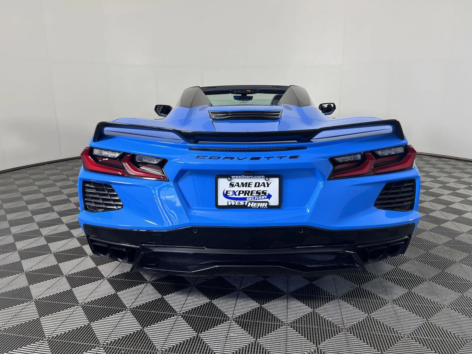 Used 2023 Rapid Blue Chevrolet 3LT image 28