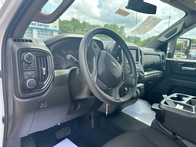 Used 2023 White Chevrolet Custom image 12