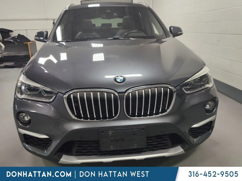 Used 2019 Gray BMW xDrive28i image 5