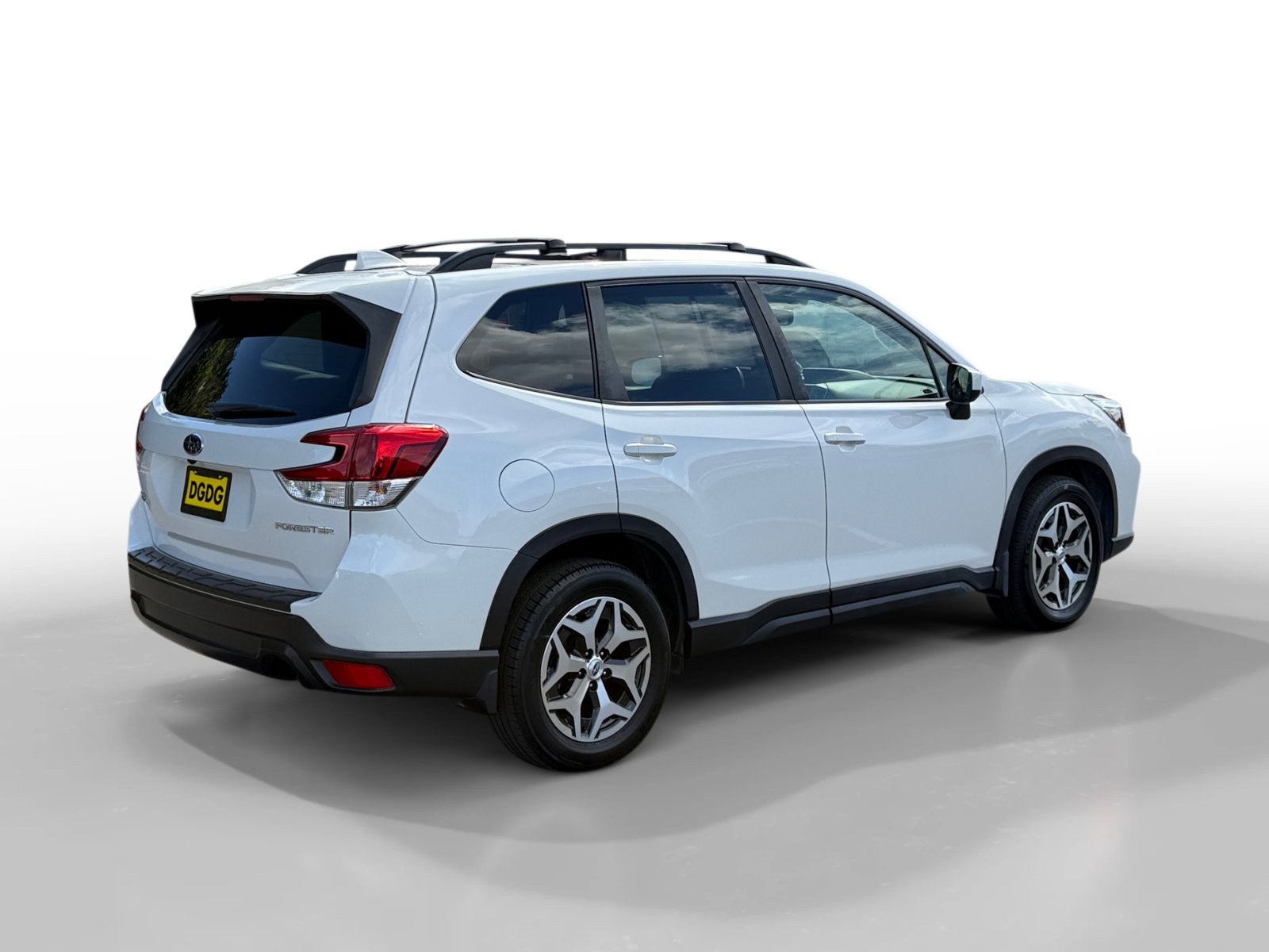 Used 2020 Crystal White Pearl Subaru Premium image 5