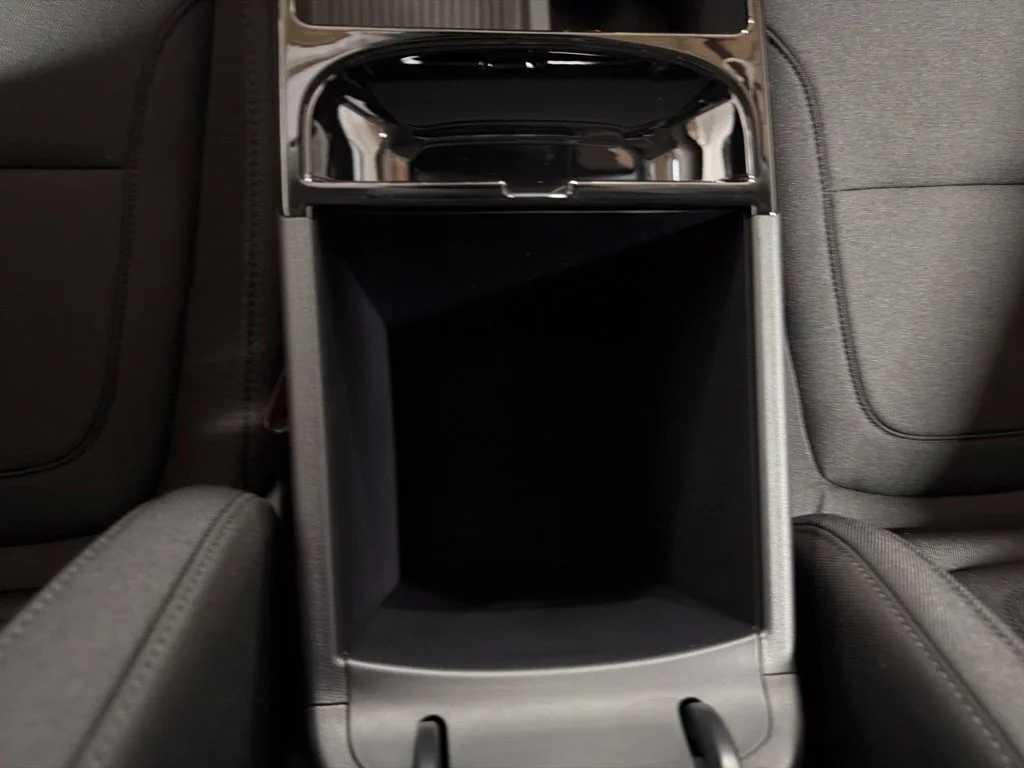 New 2026 Shimmering Silver Hyundai SEL image 22