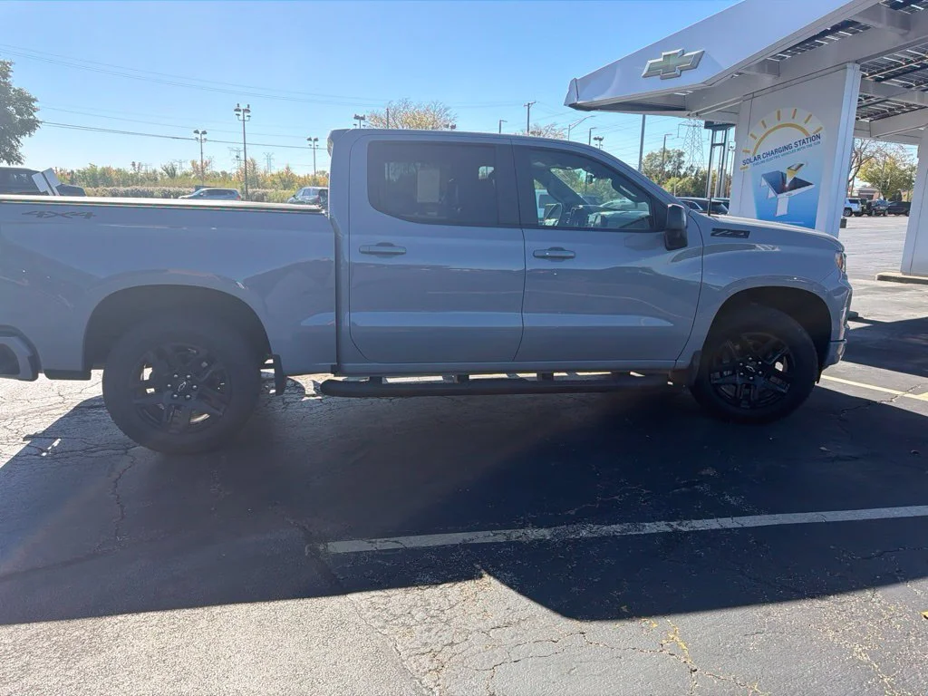 Used 2025 Gray Chevrolet RST image 8