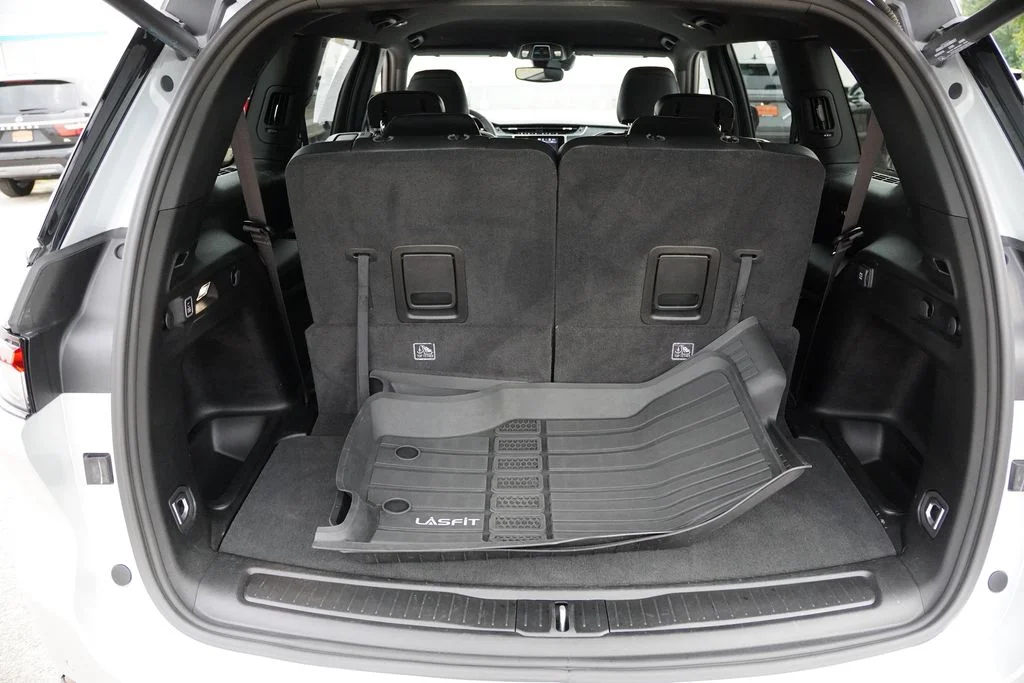 Certified Used 2023 Silver Jeep Altitude image 22