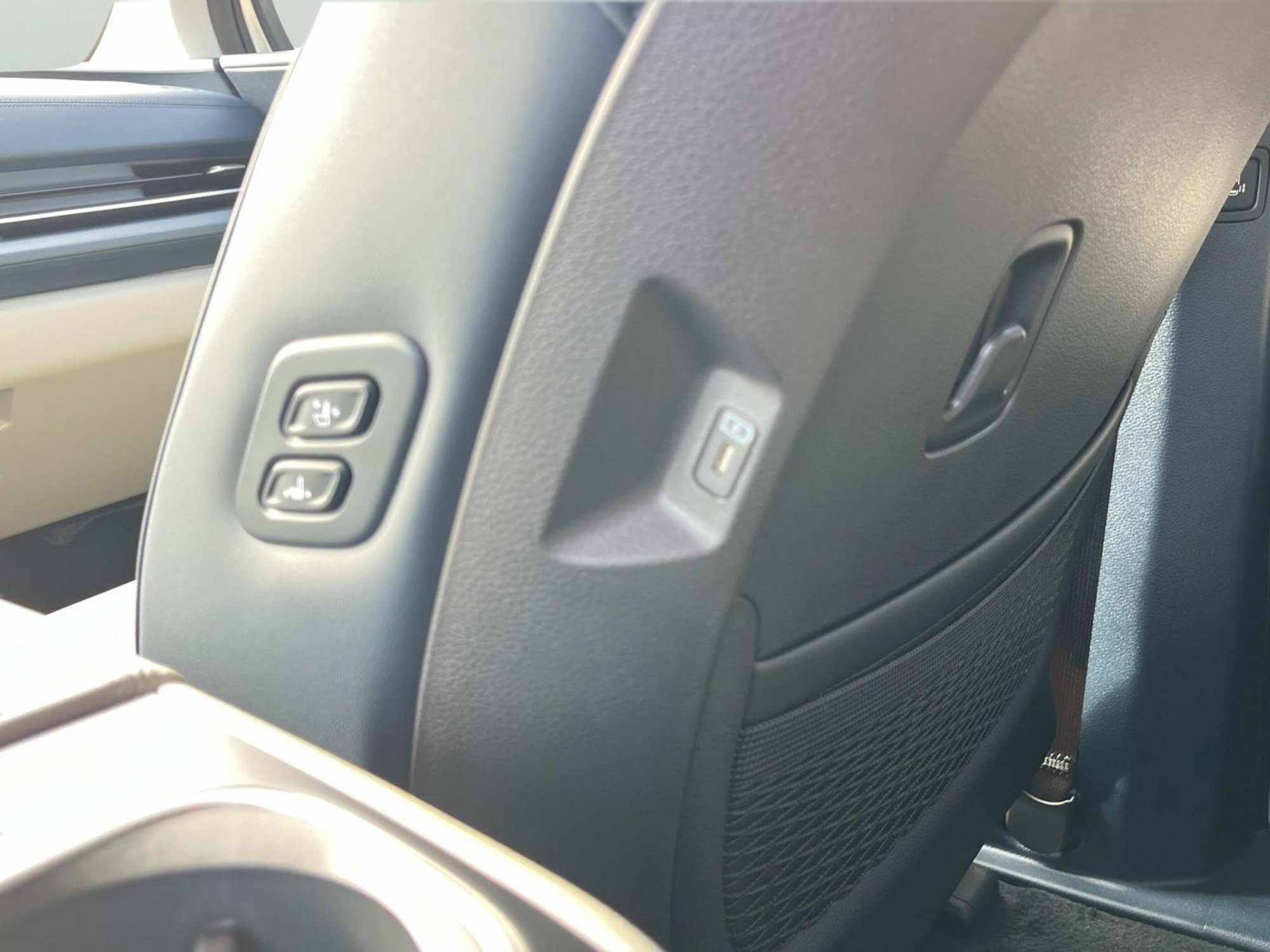 2026 Kia Carnival EX - Photo 15