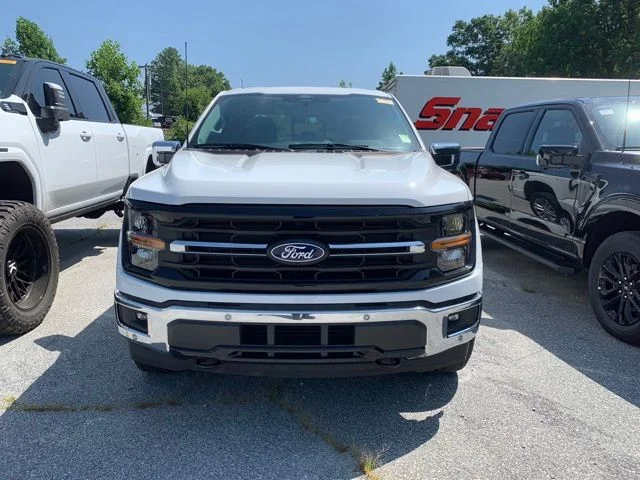Used 2024 White Ford XLT image 3