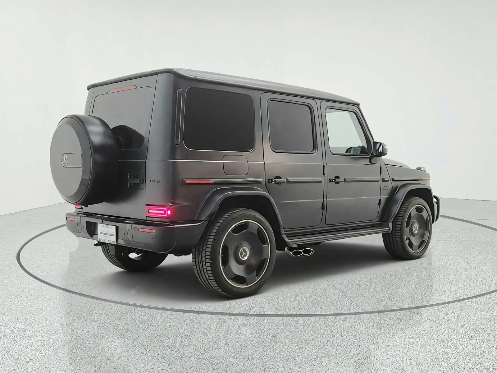 Certified Used 2025 MANUFAKTUR Night Black magno Mercedes-Benz AMG® G 63 SUV image 5