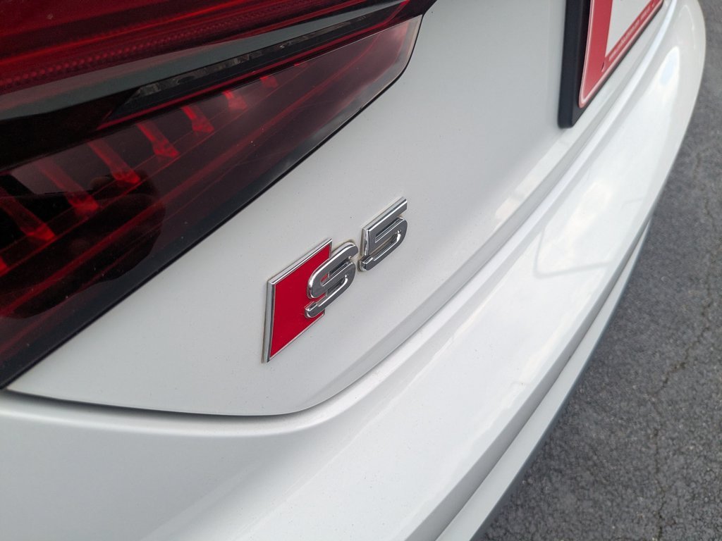 Used 2019  Audi Prestige image 31