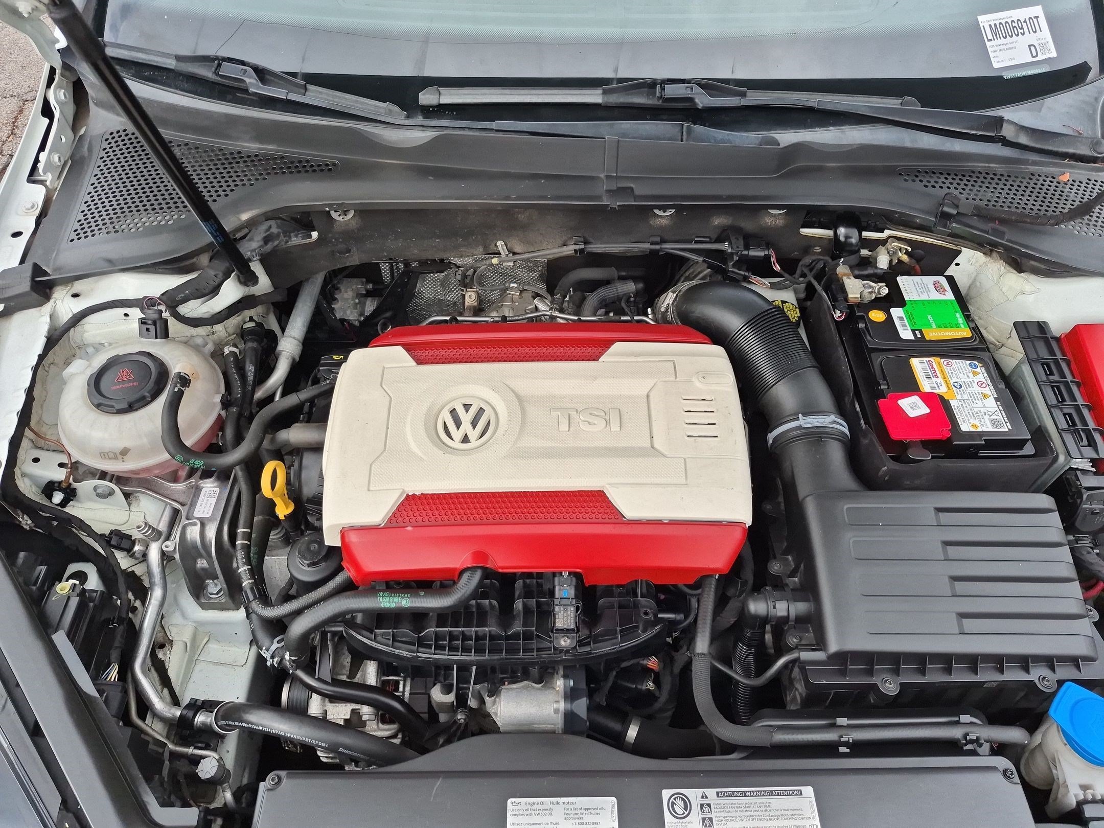 Used 2020 Pure White Volkswagen S image 30