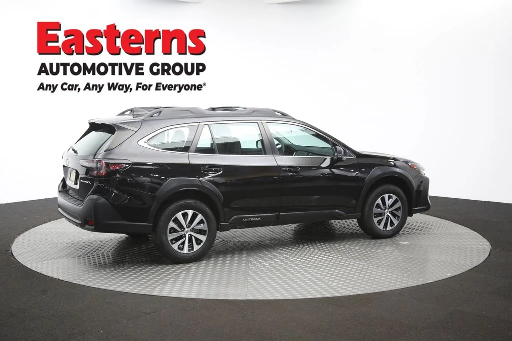 Used 2024 Black Subaru 2.5i image 42