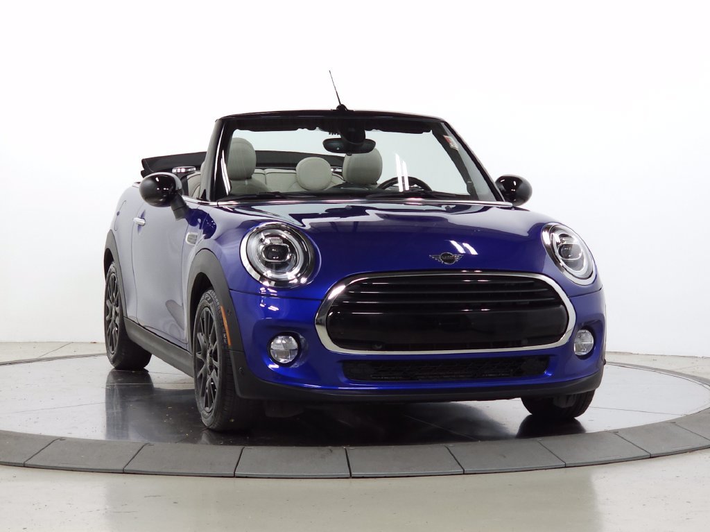 Used 2019 Blue Metallic MINI Iconic image 1